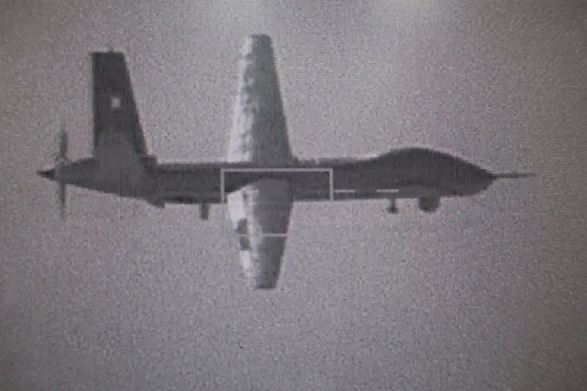 Különleges, felvonóhidas kínai hadihajók jelentek meg Tajvan közelében