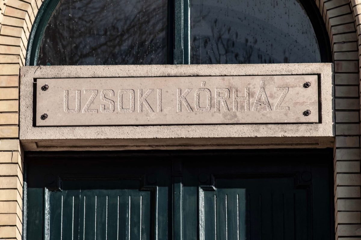 Hatósági vizsgálat indult az Uzsoki Kórház kiemelt betegellátási gyakorlata miatt