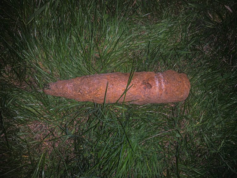 Második világháborús szovjet repeszromboló gránátot találtak egy szántóföldön