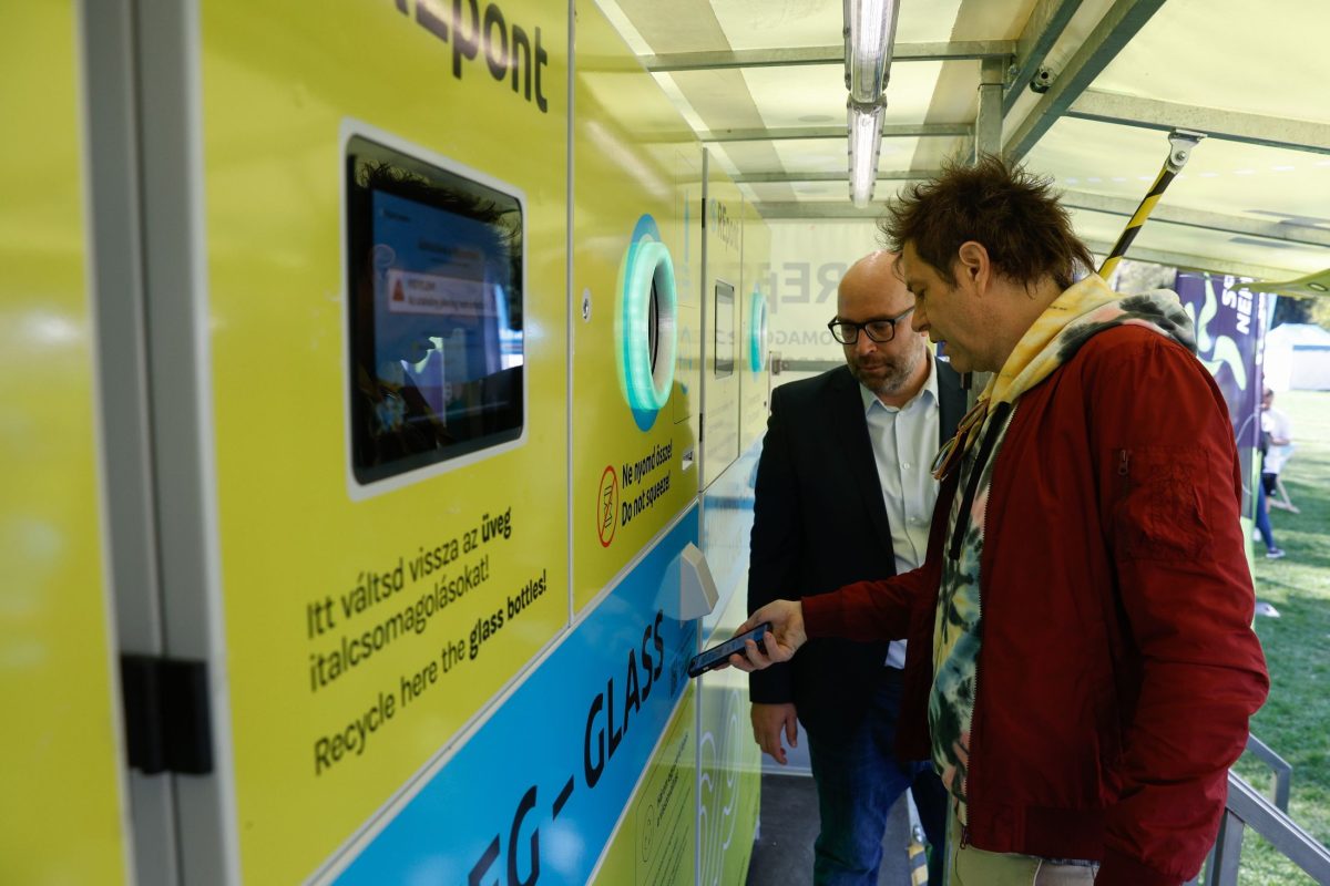 Fontos közleményt adott ki a MOHU az ünnepi palackvisszaváltások kapcsán