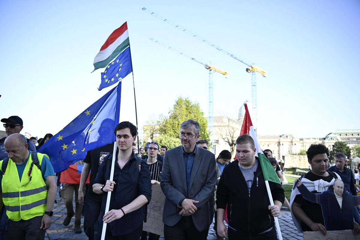 Reagált a rendőrség Hadházy Ákos újabb állításaira