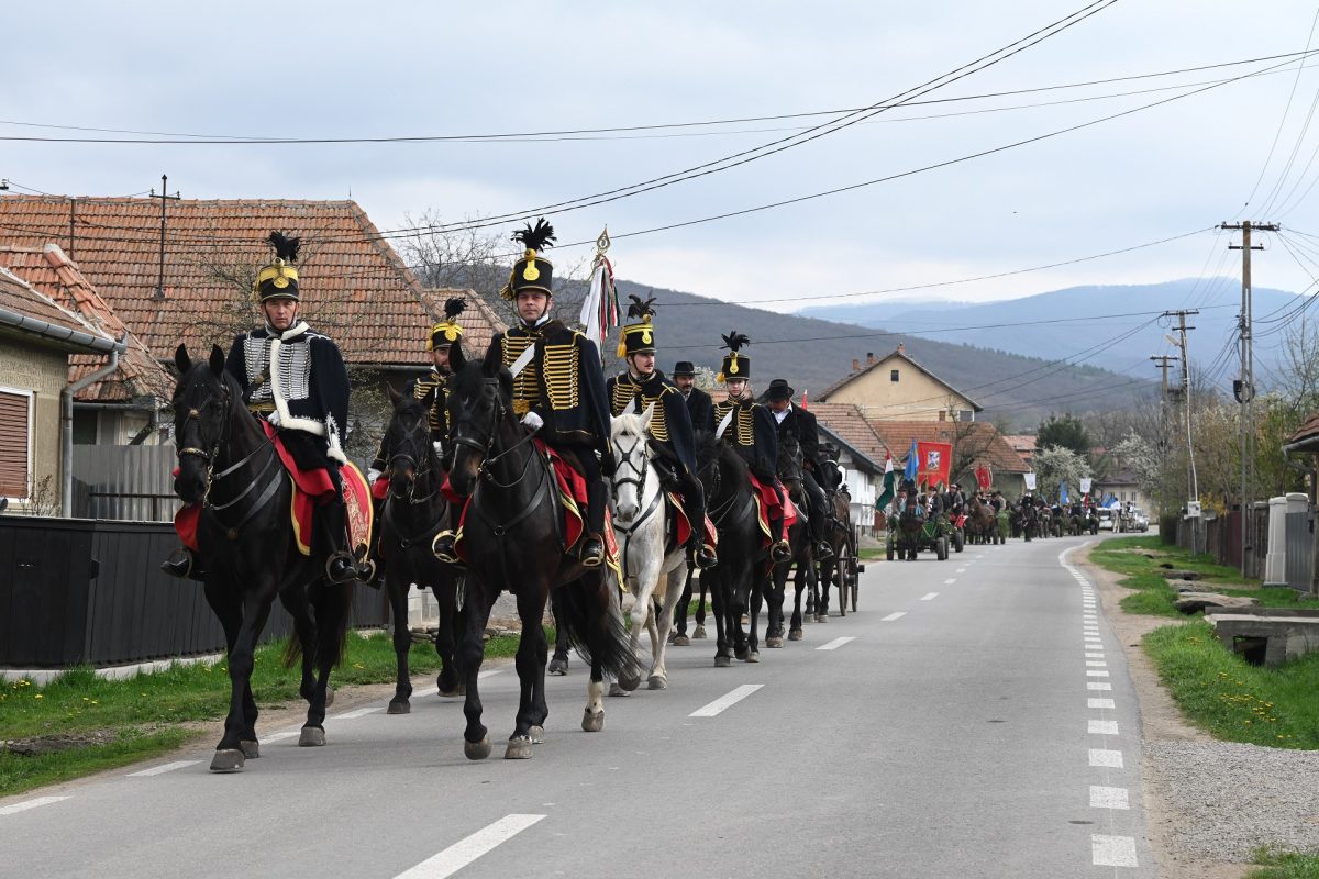 Ilyen időjárás mellett locsolkodhatunk húsvéthétfőn