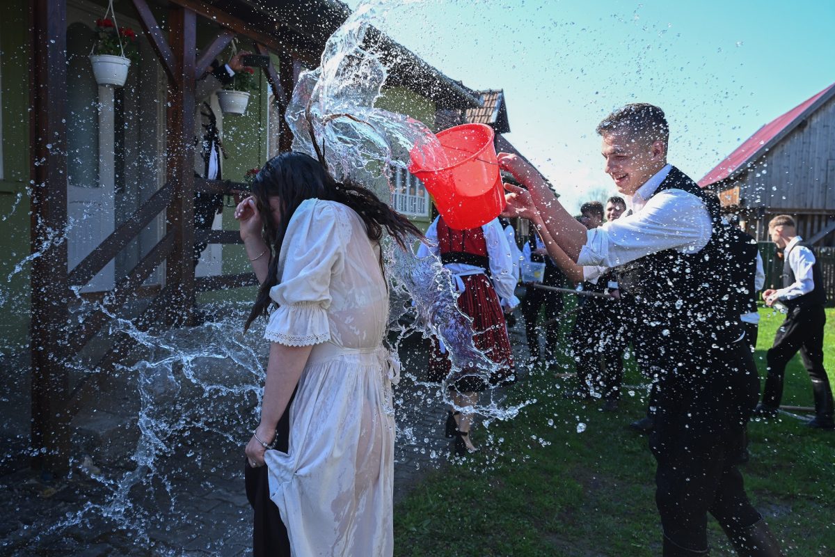 Kedden is nagyon meleg lesz, de jön az eső