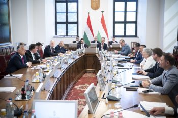 Rendkívüli bejelentéseket tett a kormány a költségvetésről, megvannak a számok