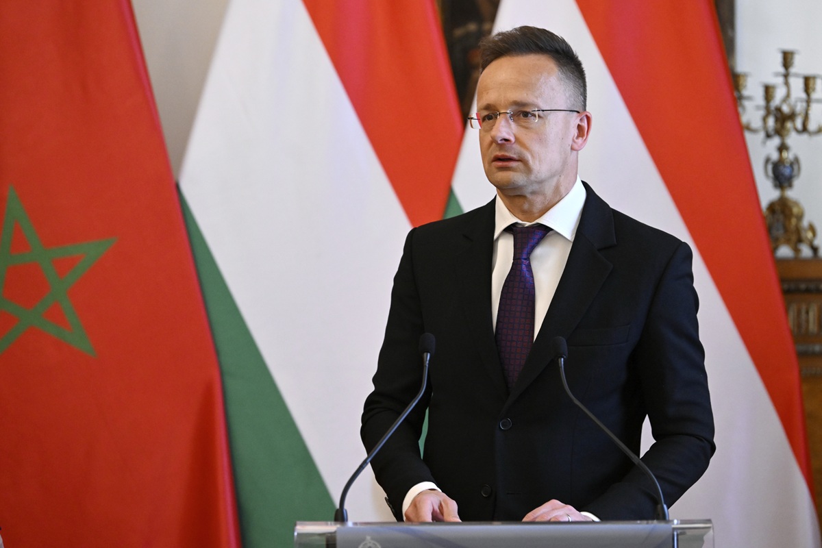 Szijjártó Péter közölte, új Gripenekkel bővül a magyar légierő flottája