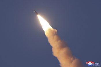 Mennyi idő alatt érné el egy észak-koreai rakéta az Egyesült Államokat?