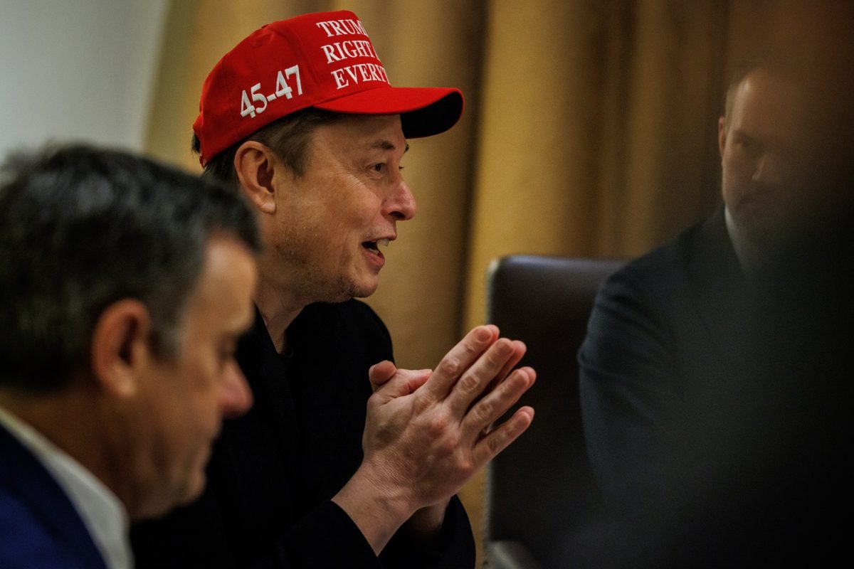 Döbbenetes mértékben zuhant a Tesla nyeresége