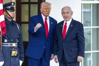 Donald Trump elemi erővel csap le, 104 százalékos vámot vet ki Kínára