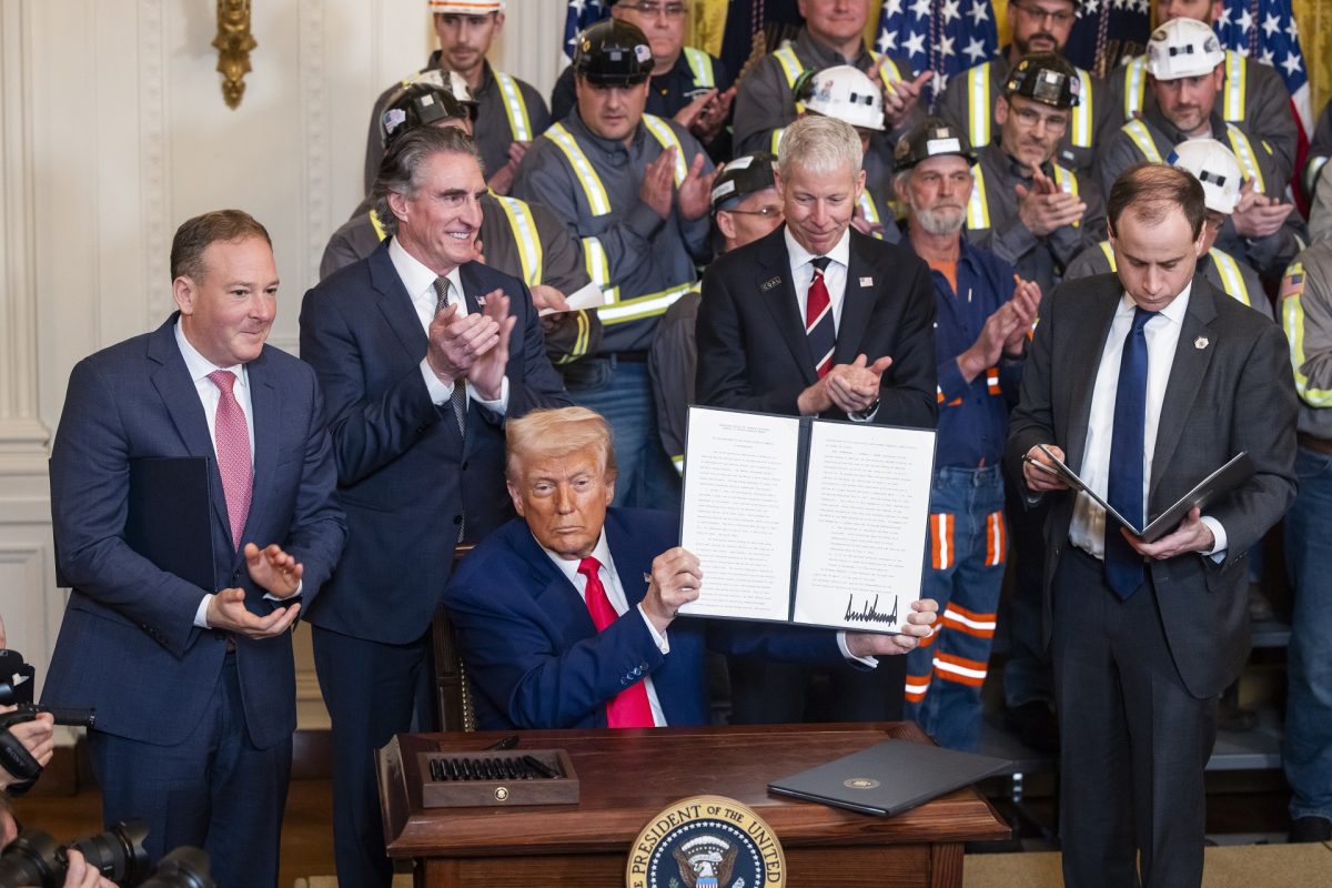 Országok tucatjai könyörögnek Donald Trumpnak: „Tudom, hogy mit csinálok”