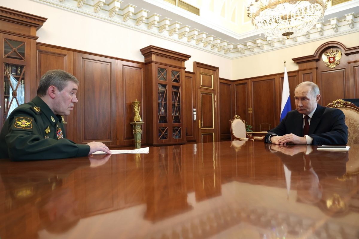 Három robbanás rázta meg Moszkva belvárosát egy bevásárlóközpontnál