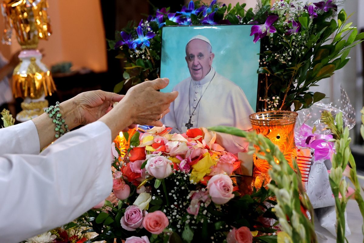 Mi következik most, hogy Ferenc pápa elhunyt?