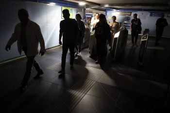 A hatalmas spanyolországi áramkimaradás miatt a távközlés is kritikus órákat él meg