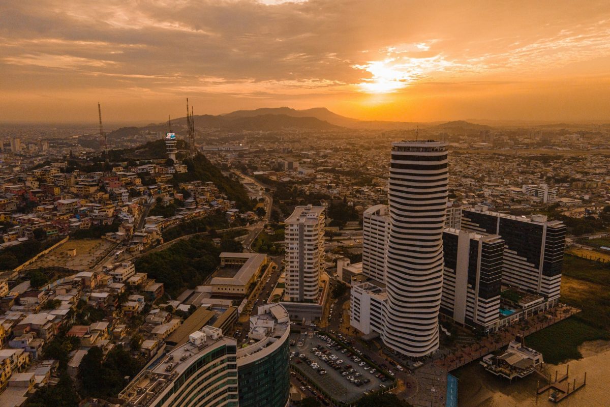 Katonának álcázott fegyveresek rendeztek mészárlást egy kakasviadalon
