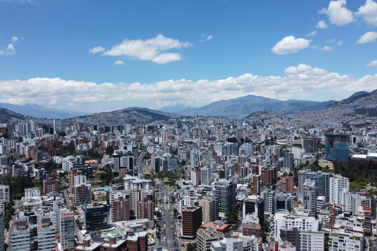 Elrabolták egy ecuadori futballista családját, miközben az ágy alatt rejtőzött
