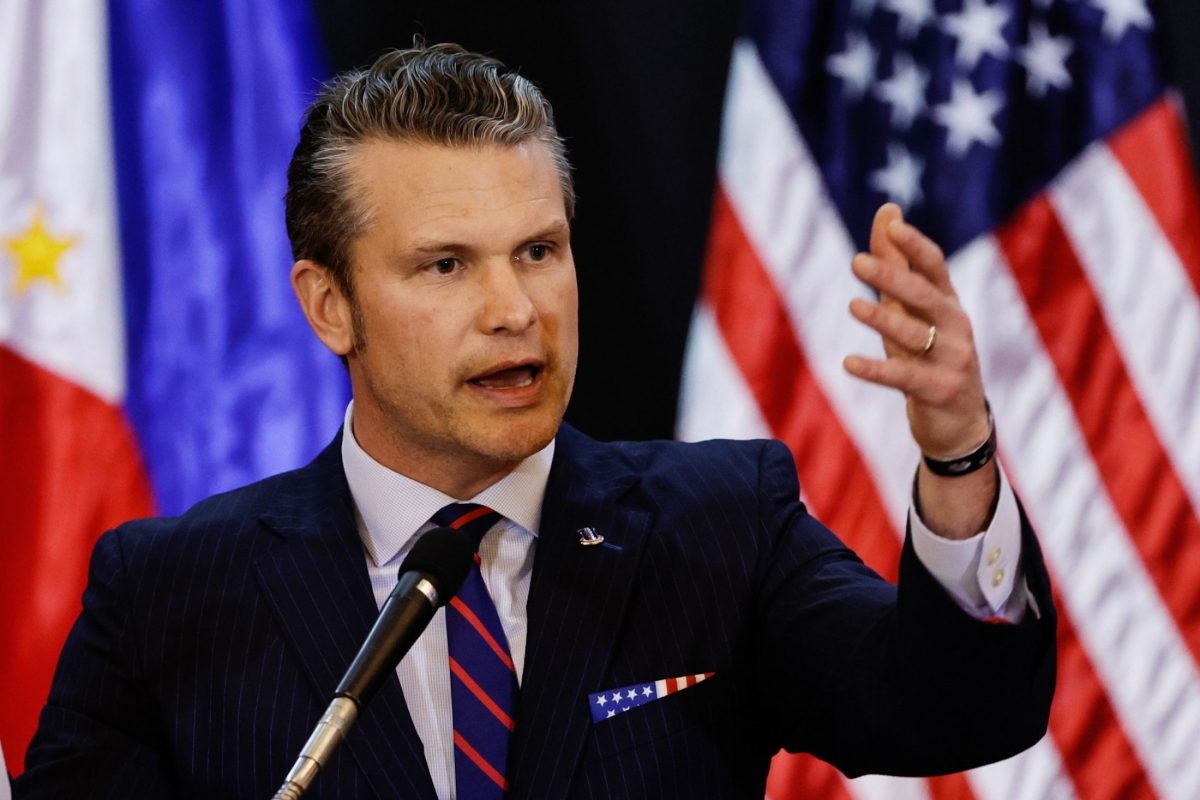 Az amerikai védelmi miniszter a Pentagon biztonsági rendszerét megkerülve osztott meg titkos információkat