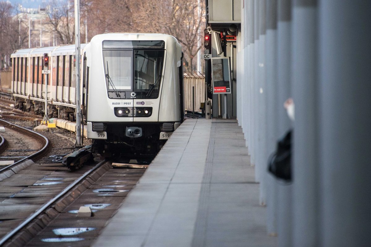 Továbbra sem jár a 2-es metró az Örs vezér tere és a Puskás Ferenc Stadion között
