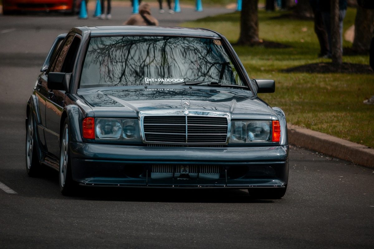 Kötelező éves vizsga vár a tízévesnél idősebb autókra 2026-tól