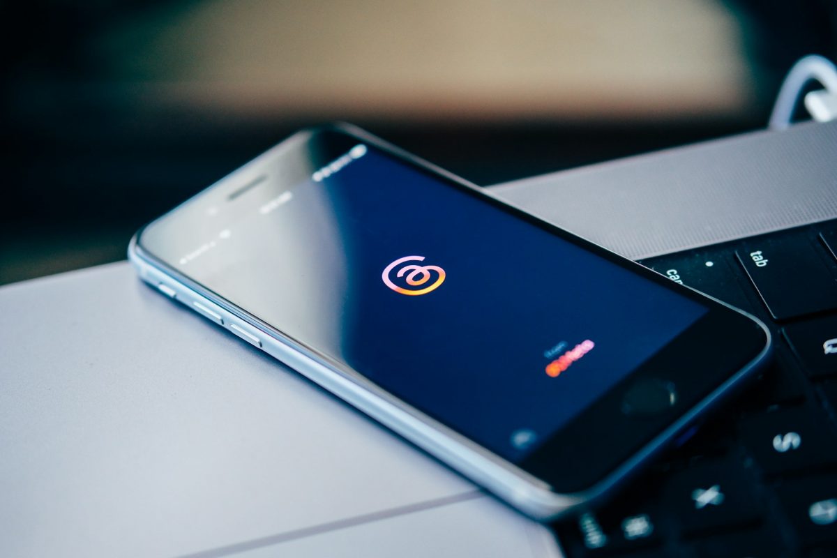 Megerősítette a Meta: jönnek a reklámok a Threads-re