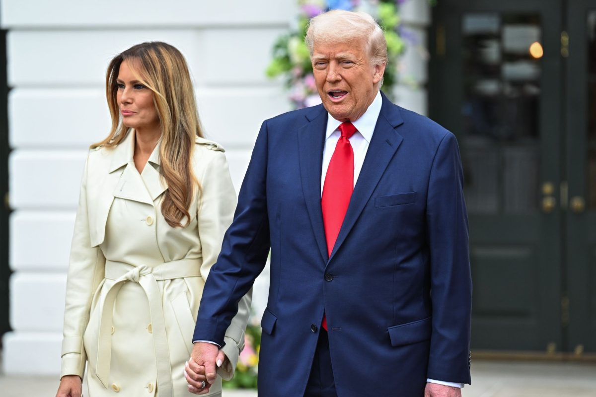 Trump aláírta a deepfake bosszúpornót kriminalizáló törvényt – Melania is csatlakozott a kampányhoz