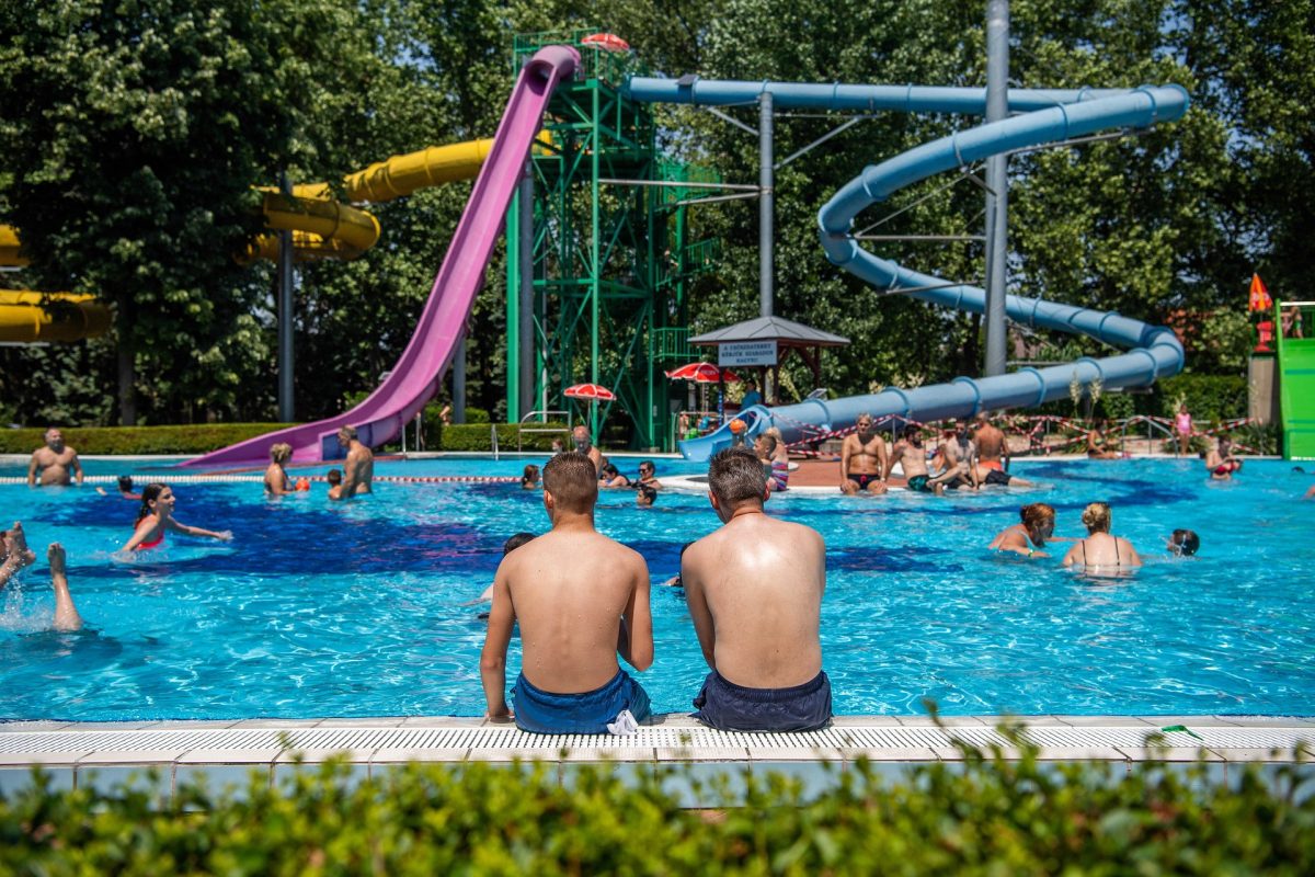 27°C lesz pénteken, irány a strand