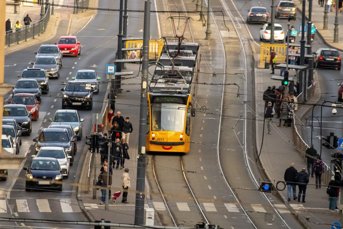 Hétfőtől forgalmi változások lesznek a Csömöri úton