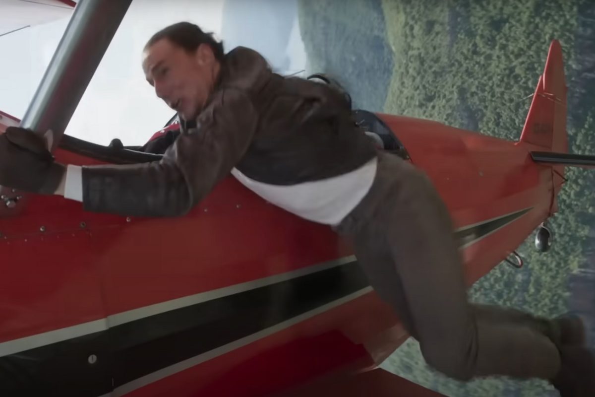 Így kockáztatta az életét Tom Cruise a Mission: Impossible forgatásán (videó)