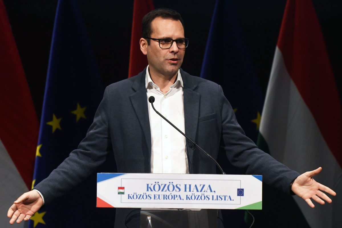 Molnár Csaba visszautasította a Tisza Párt vádjait Gyurcsány visszavonulása kapcsán