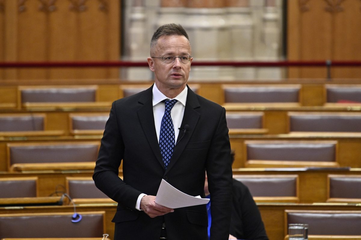 Szijjártó Péter szerint Brüsszel megtámadta a magyar rezsicsökkentést