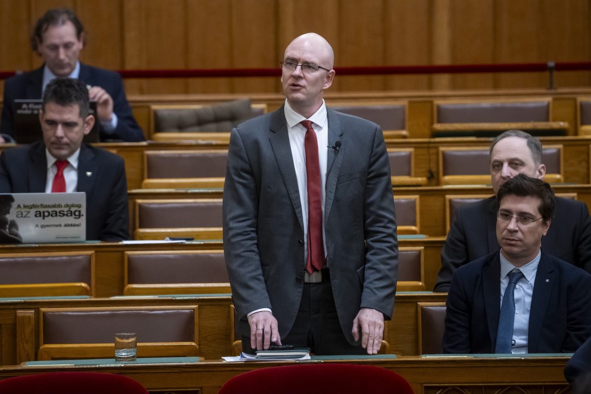 Így mentené meg az egykori devizahiteleseket a Jobbik