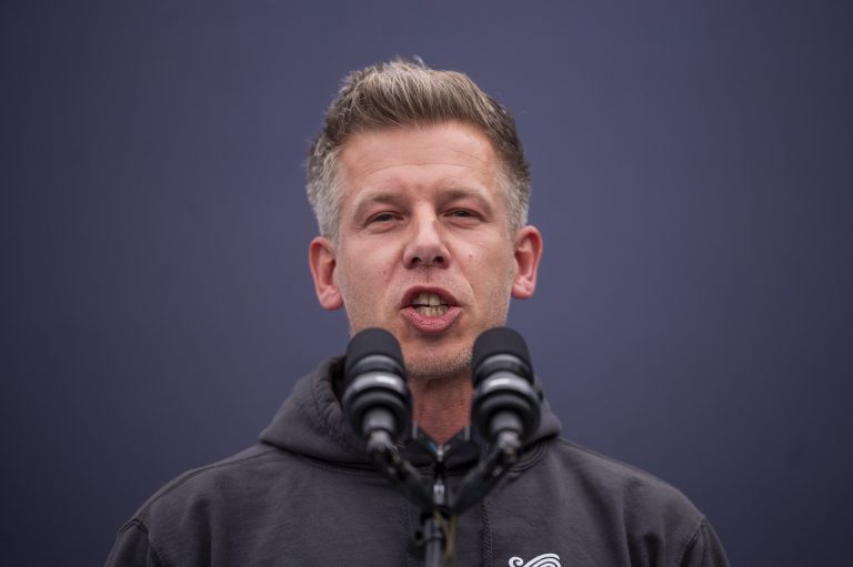 Magyar Péter csütörtök reggel nyilvánosságra hoz valamit, amit a Fidesz „őszödi beszédének” tart