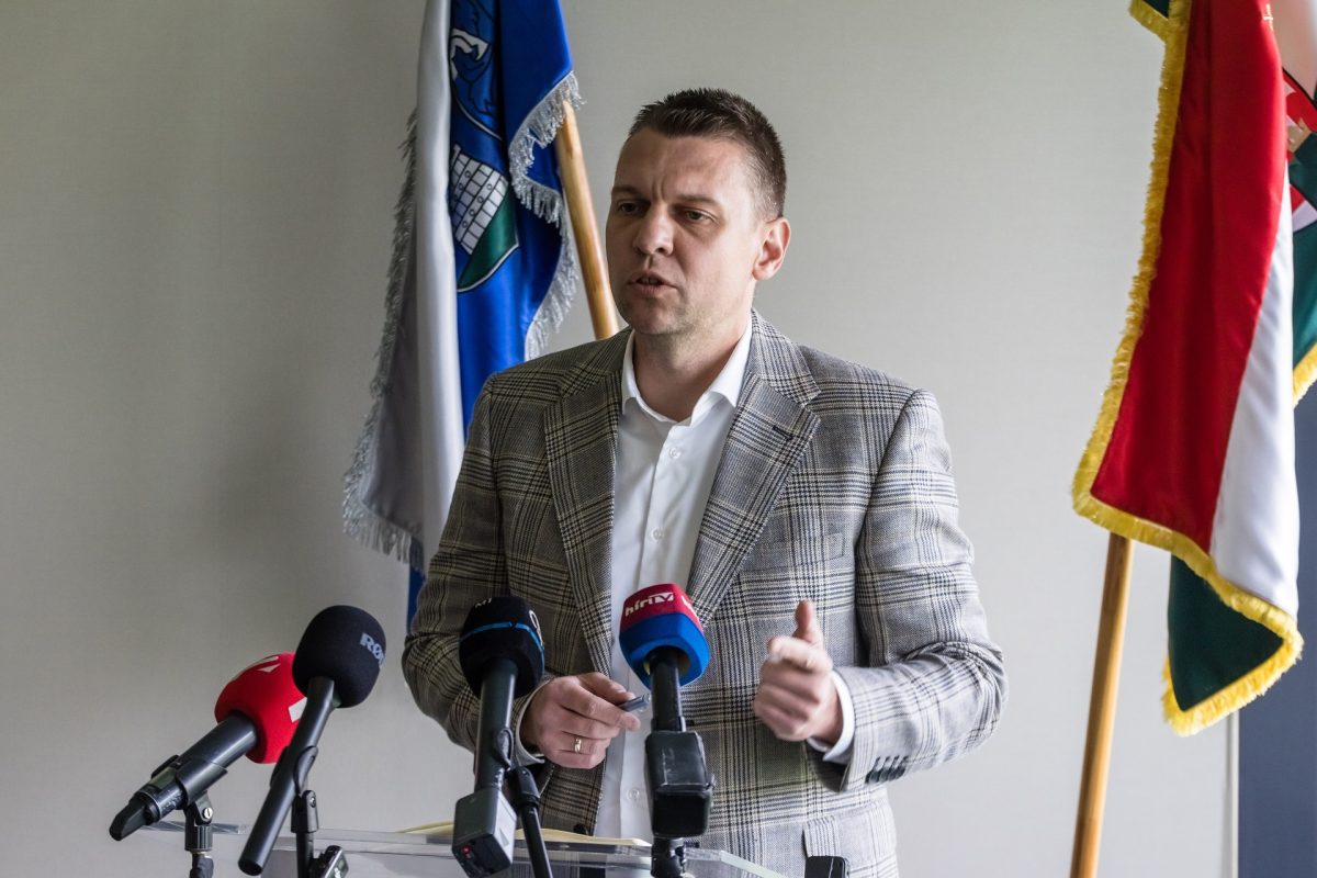 Menczer Tamás szerint a Tisza Párt Magyarország tönkretételére készülhet