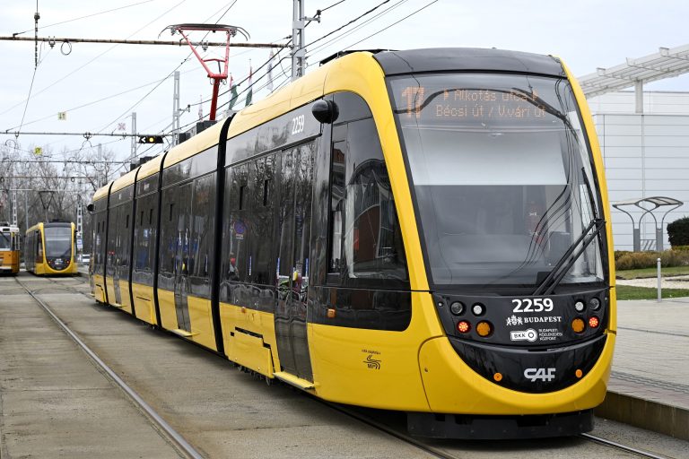 Kettétörhet Budapest közlekedési álma