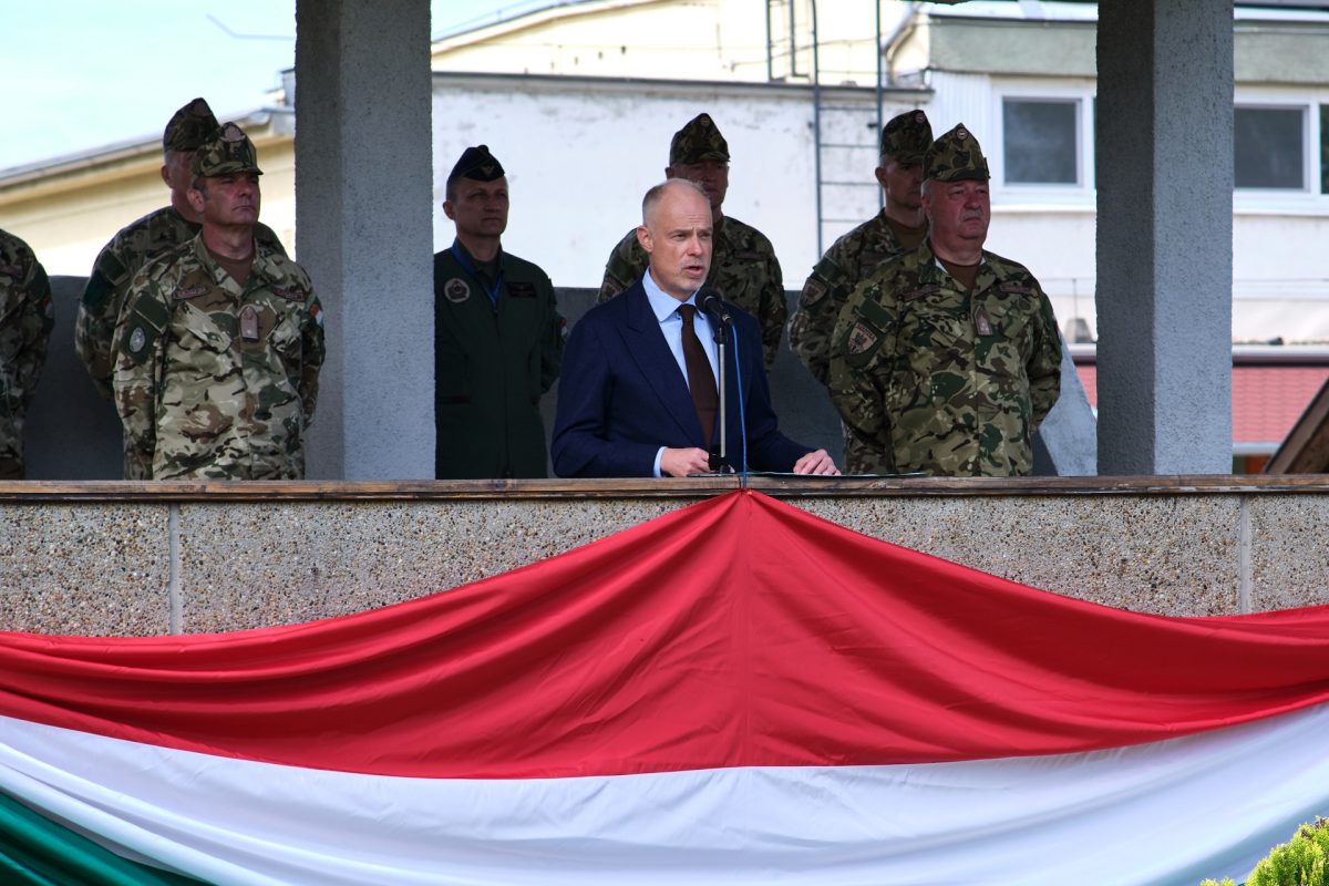 Szalay-Bobrovniczky Kristóf Ruszin-Szendi Romuluszról: a bukott tábornok