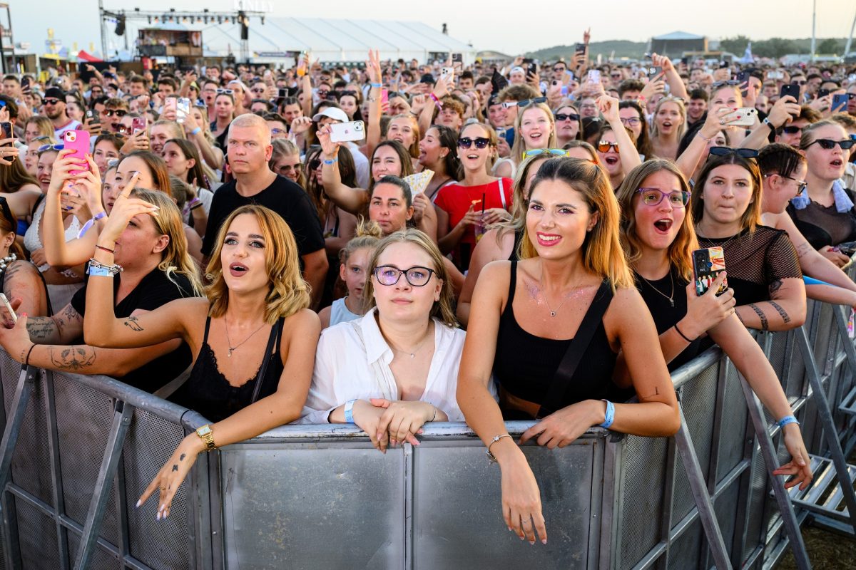 Csökkenő sörárak és stabil jegyárak várják a fesztiválozókat 2025-ben