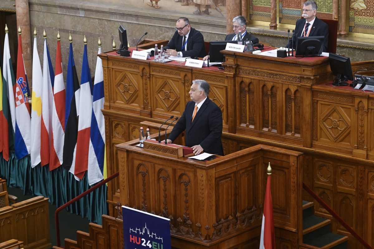 November közepéig marad a háborús veszélyhelyzet