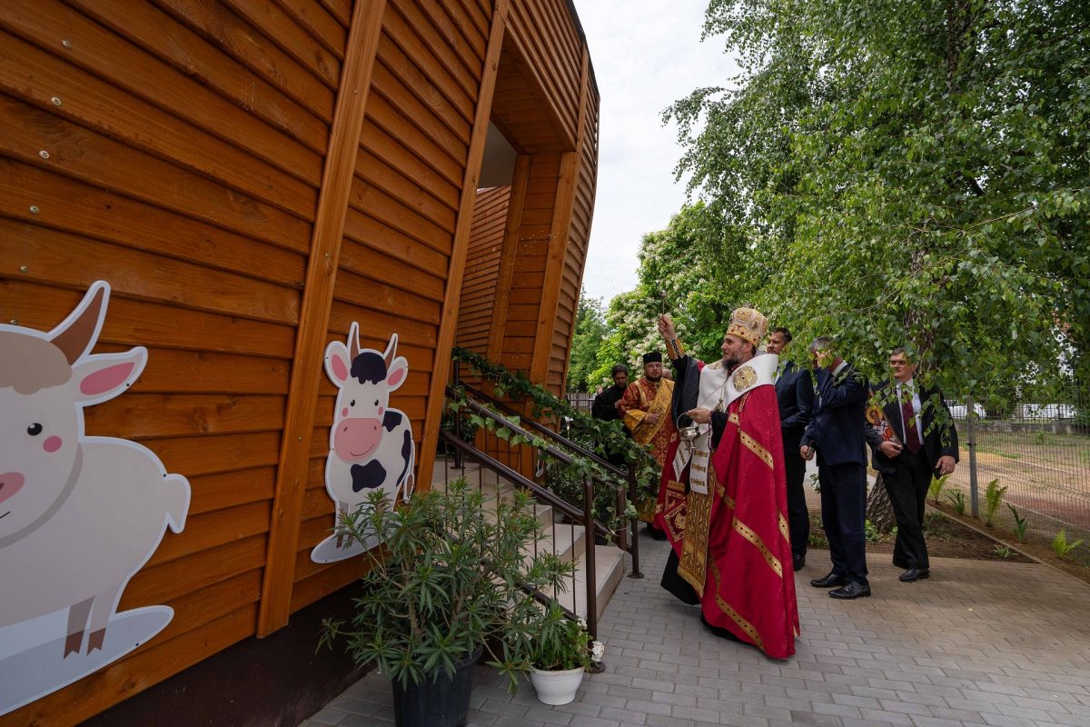 Tony Curtis özvegye ismét ellátogat Mátészalkára