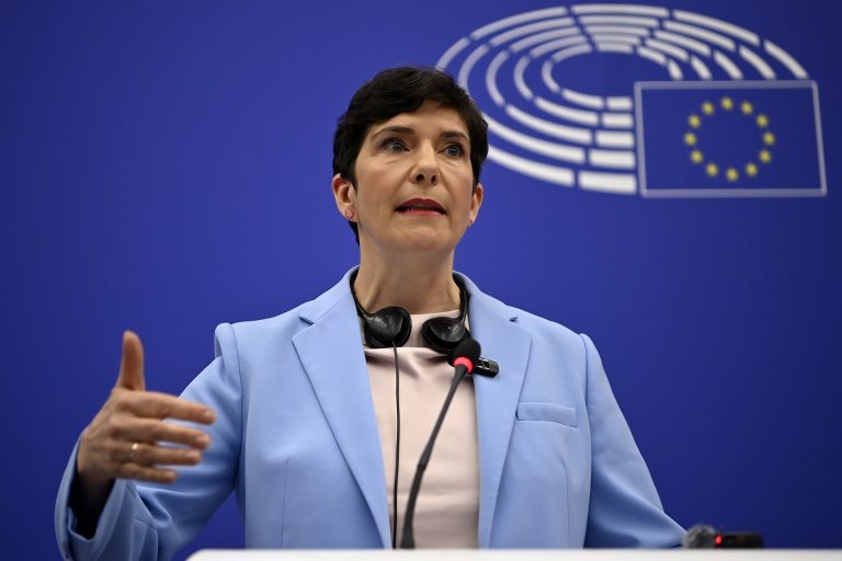 Dobrev Klára egyelőre csak zárt körben tért vissza a nyilvánosság elé