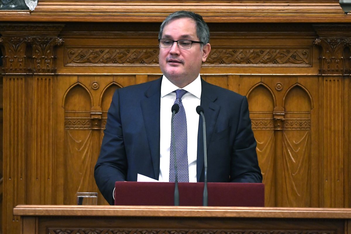 Nagy Márton bejelentette, 2026-ban mennyi pénzt fordítanak a nyugdíjasokra