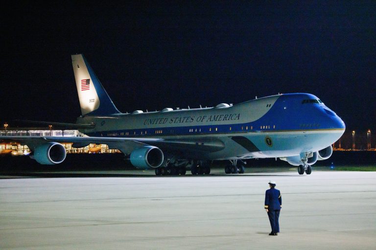 Repülő palotát kap ajándékba Donald Trump a katari uralkodócsaládtól