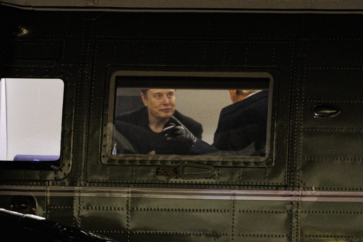 Donald Trump jelezte, Elon Musk addig marad a Fehér Házban, ameddig csak akar