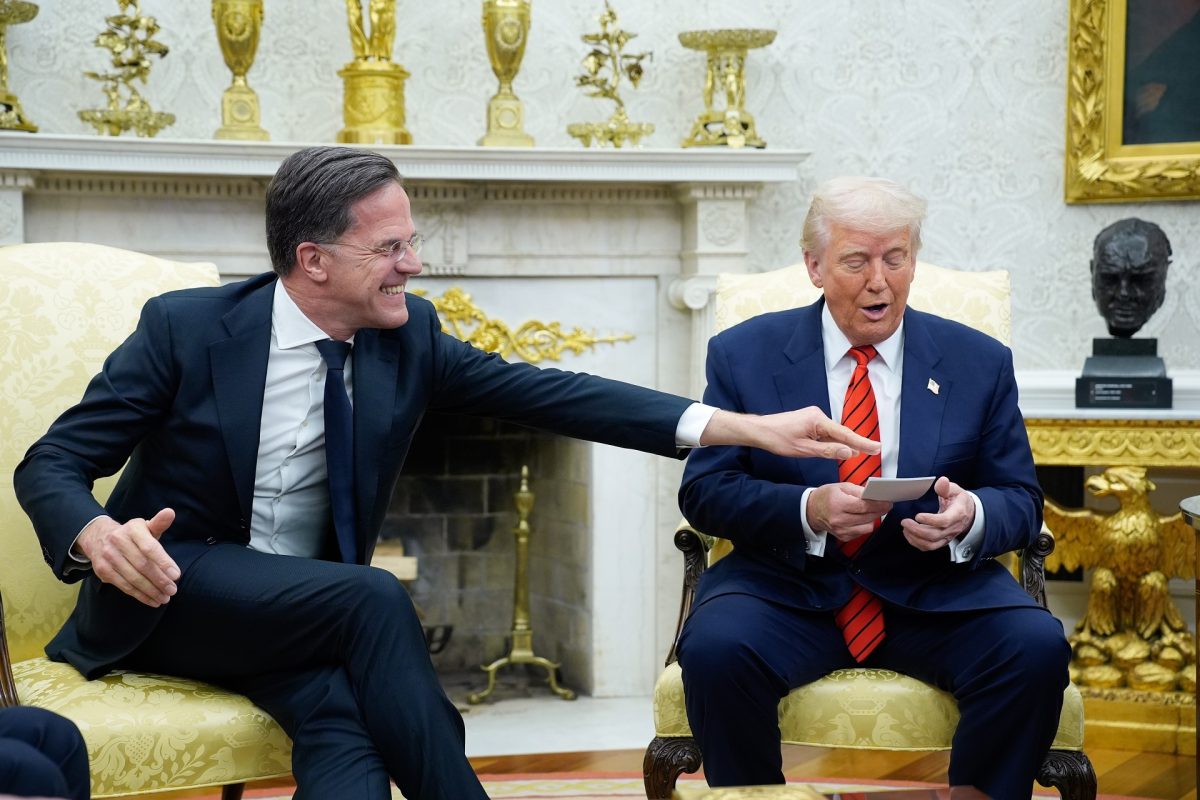 A NATO szerint jobb, ha Donald Trump kedvében járnak