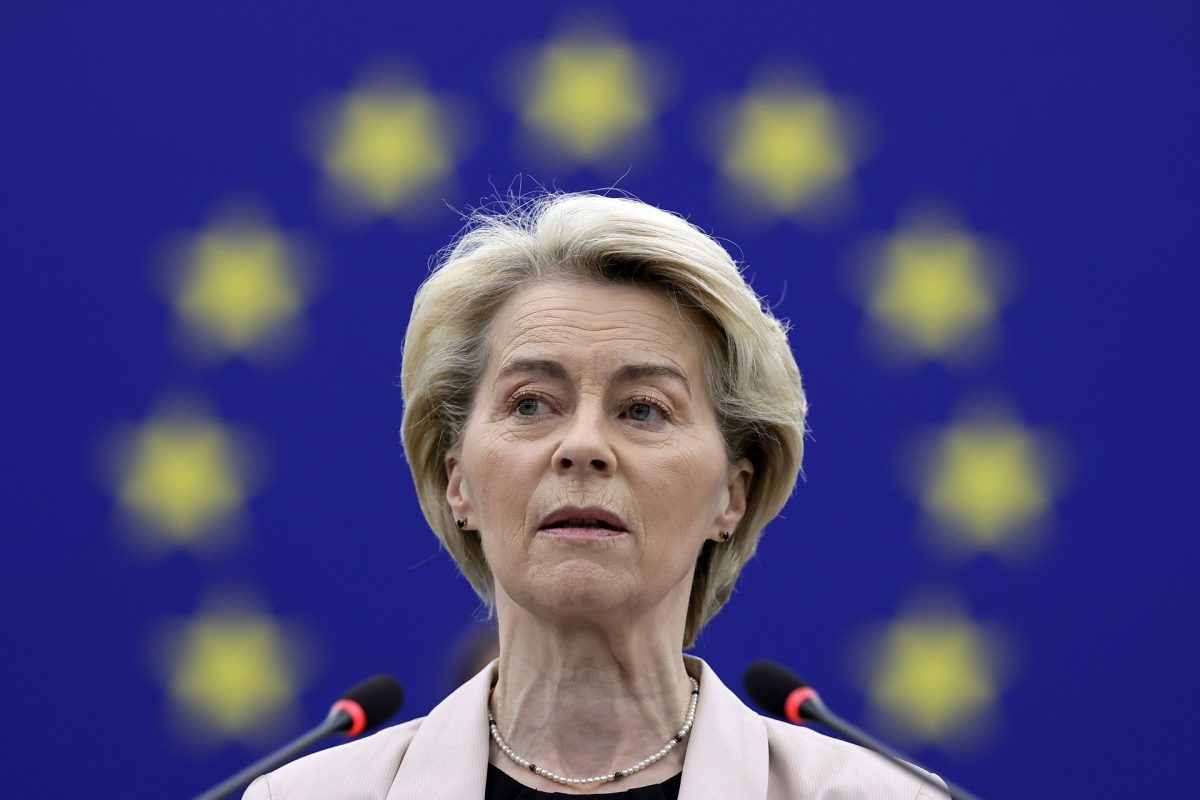 Von der Leyen kijelentette, Ukrajnát gyorsítva kell felvenni az EU-ba