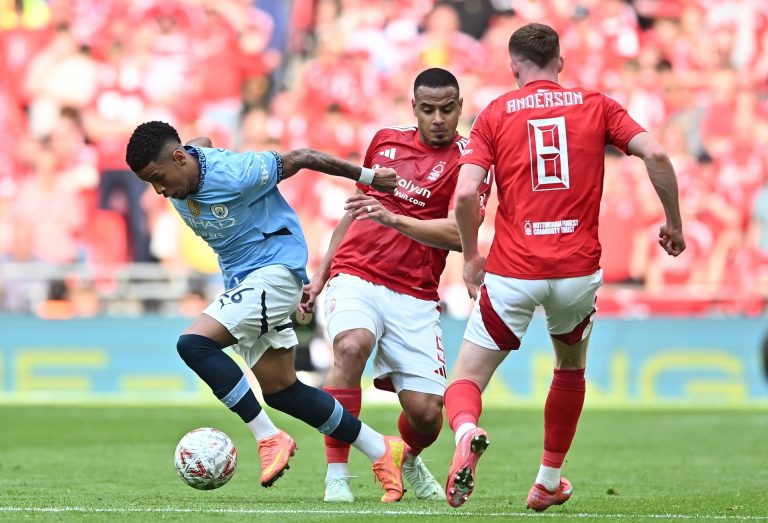 Őrjöngő klubtulajdonos okozott botrányt az angol élvonalban