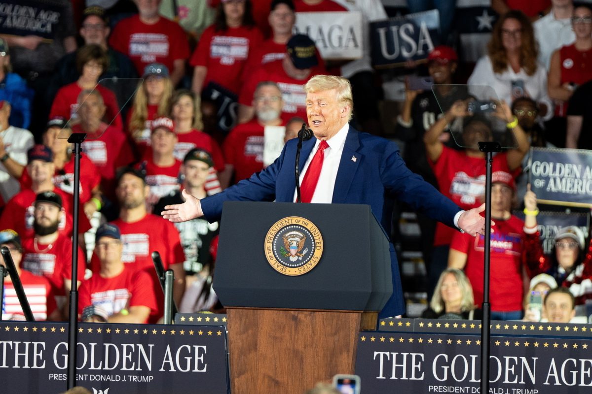 Trump menesztette a szerzői jogi hivatal vezetőjét a Musk-kal történt összetűzés után