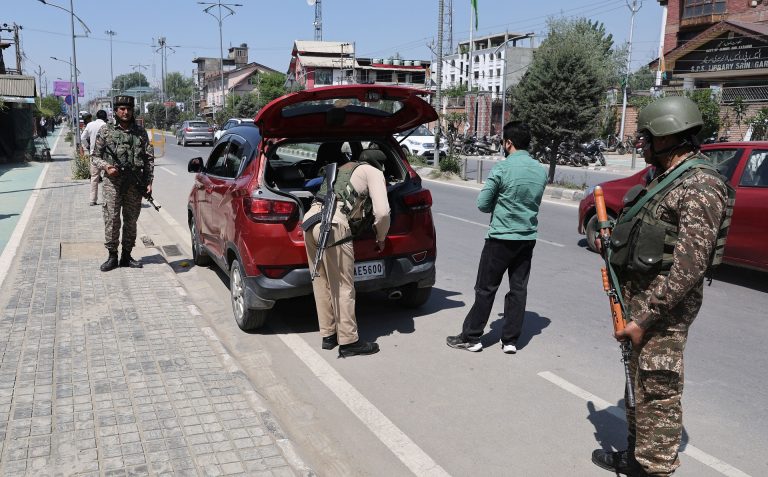 Már Kína is elkezdett aggódnia India és Pakisztán háborúja miatt