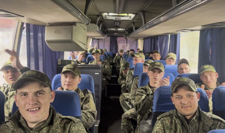 13 év szigorított börtönt kapott egy külföldi férfi, Ukrajna oldalán harcolt az oroszok ellen