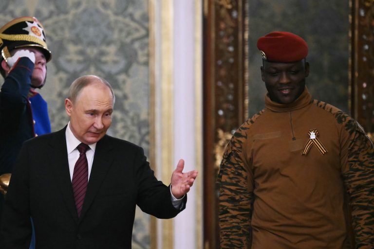 Putyin valami egészen váratlan ajánlattal állt elő a háborúban, erre senki sem számíthatott