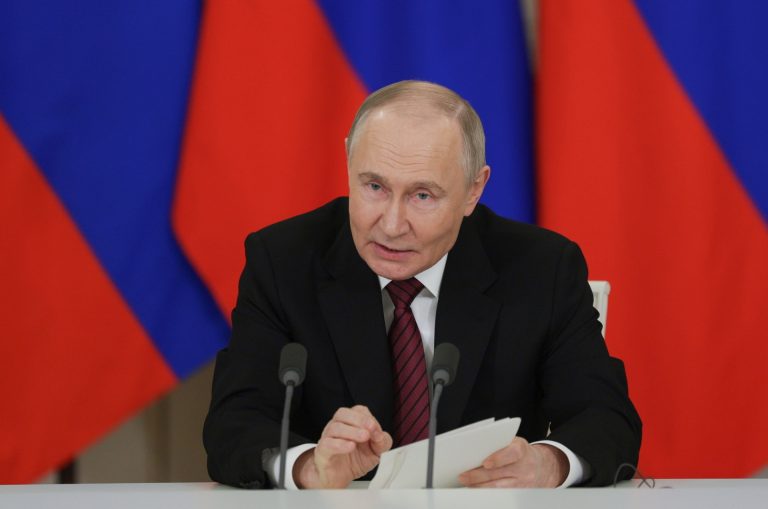 Hírszerzési jelentés: Moszkva ellenségei meg akarják buktatni Putyint és rendszerét