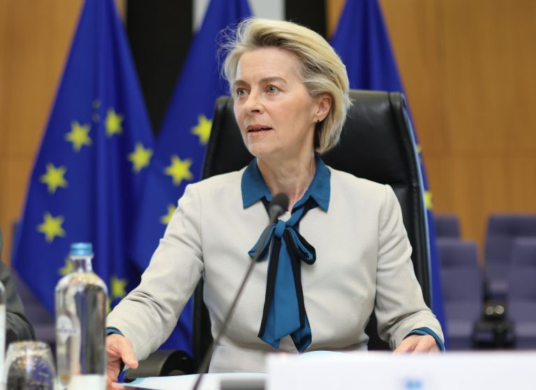 Ursula von der Leyen máris izzítani akarja az újabb szankciós csomagot Oroszország ellen