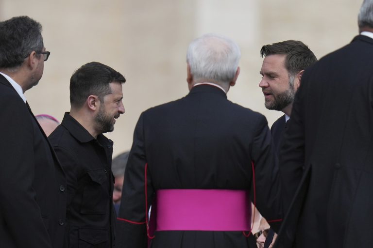 Zelenszkij személyesen közölte a rossz hírt Trump jobbkezével